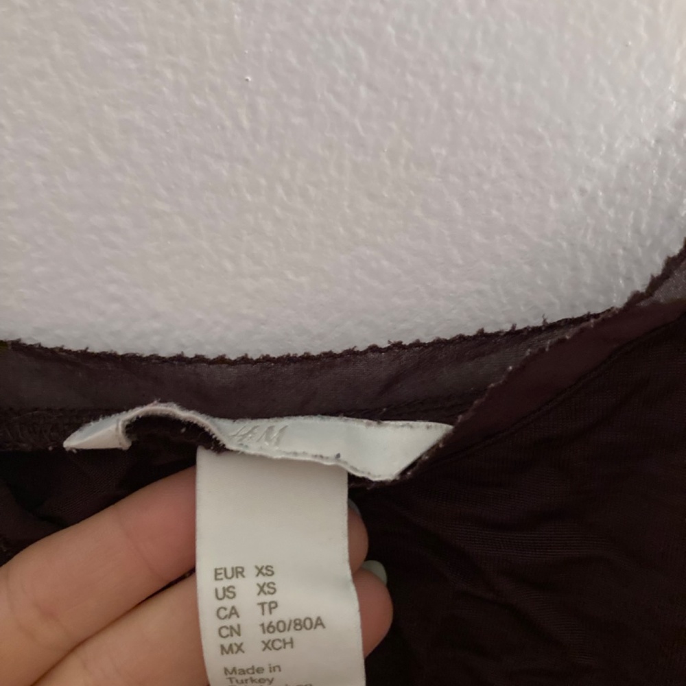 H&M Cropped Tank - Picture 2 of 3